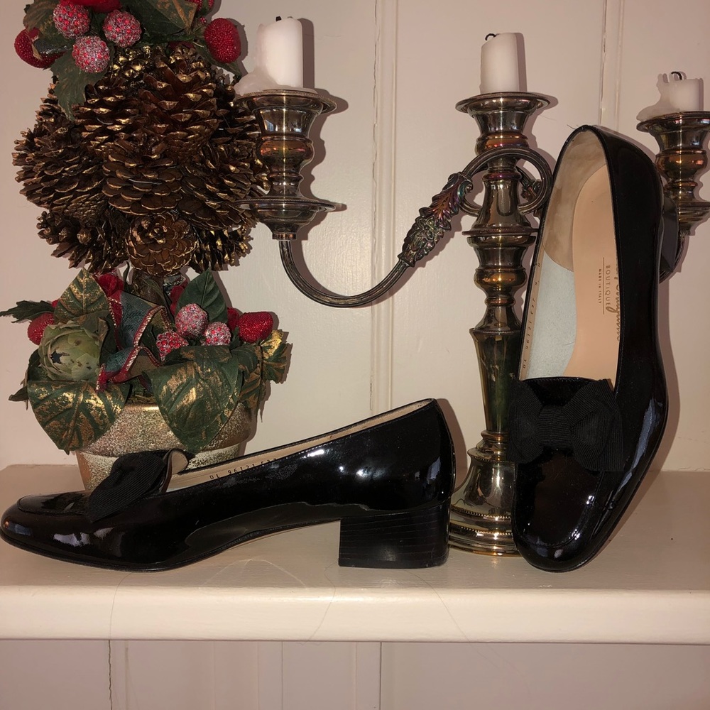 Ferragamo patent leather loafers Size 9 B